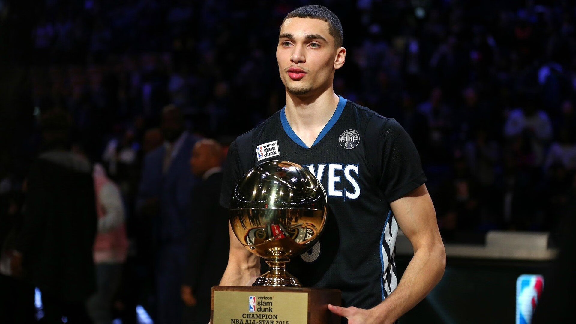 伊朗骑手阿里·巴赫蒂亚里在巴黎奥运会上首次亮相，尽管未能晋级，但表现积极。