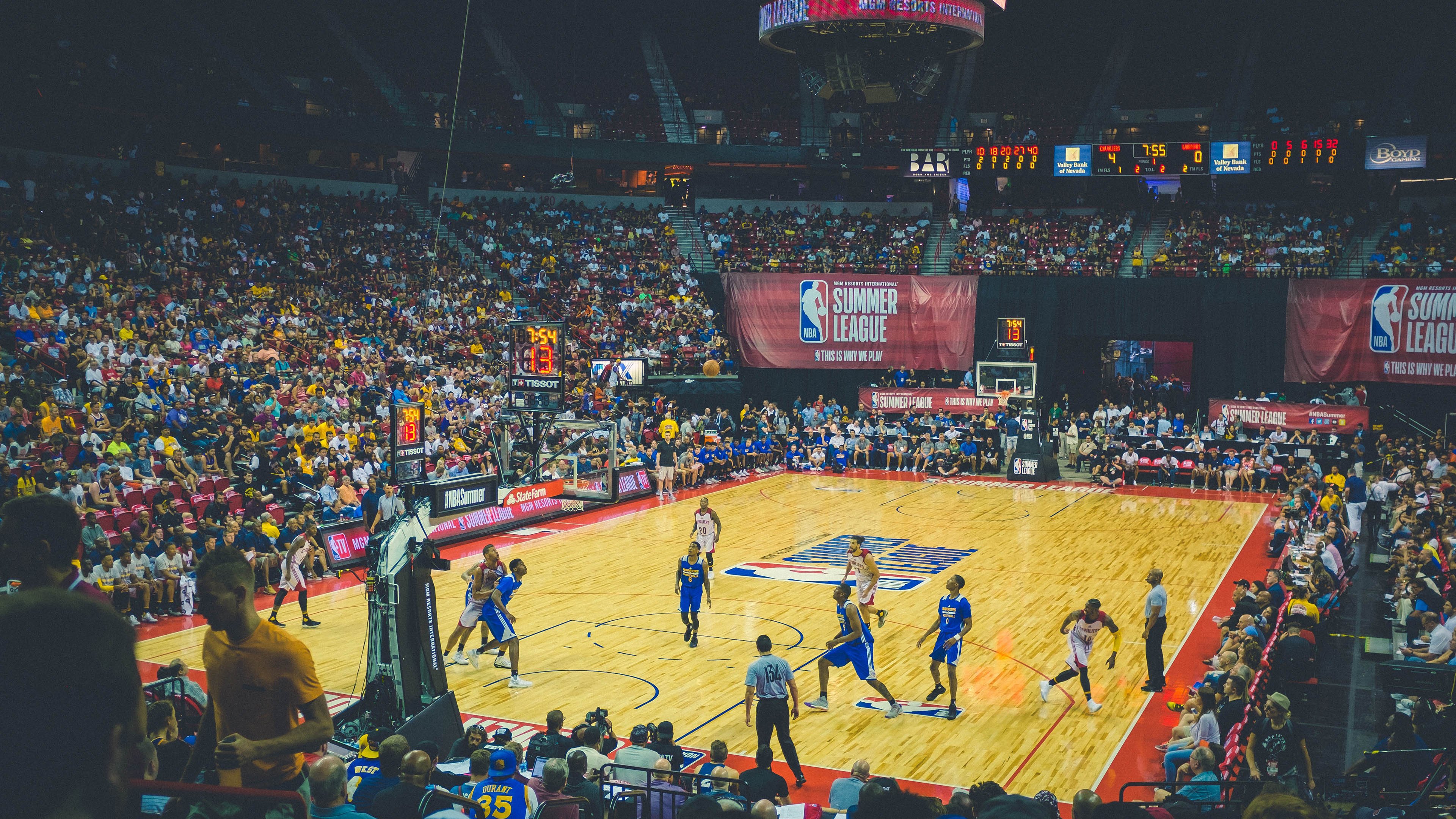 开云在线直播-青少年篮球营销新趋势——线上赛事与线下体验双驱动，篮球网络营销方案